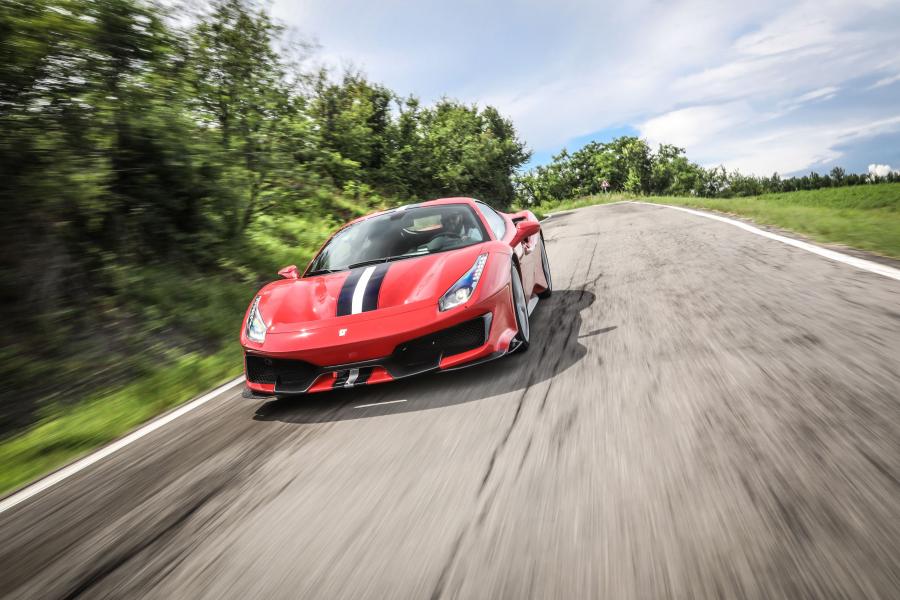  Ferrari 488 Pista 2018 года  (WW) (фото 34 из 42)